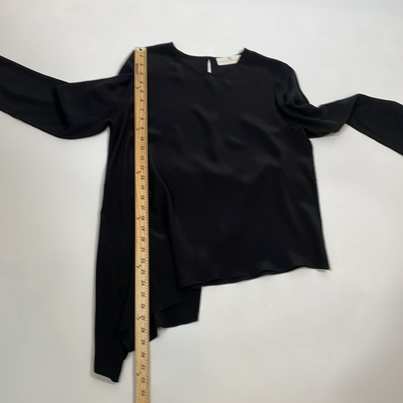 Amanda Uprichard Top Blouse Size L Black Silk Long Sleeve Asymmetrical Hem EUC - Picture 6 of 8